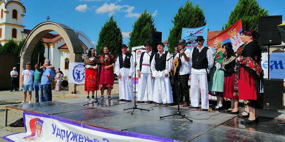 Krajiske-pjesme-igre-obicaji