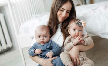 Kako uskladiti razvojne potrebe blizanaca u prvoj godini?