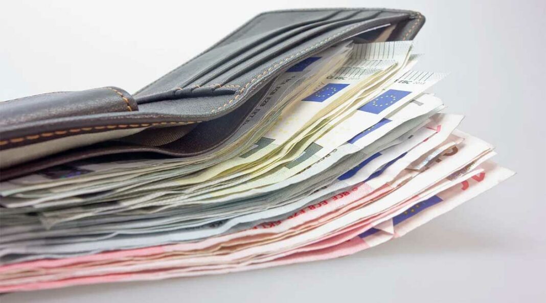 povisica_pare_euro_pixabay